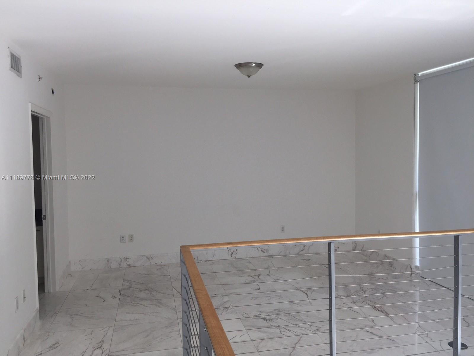 90 SW 3rd St Unit: TH506