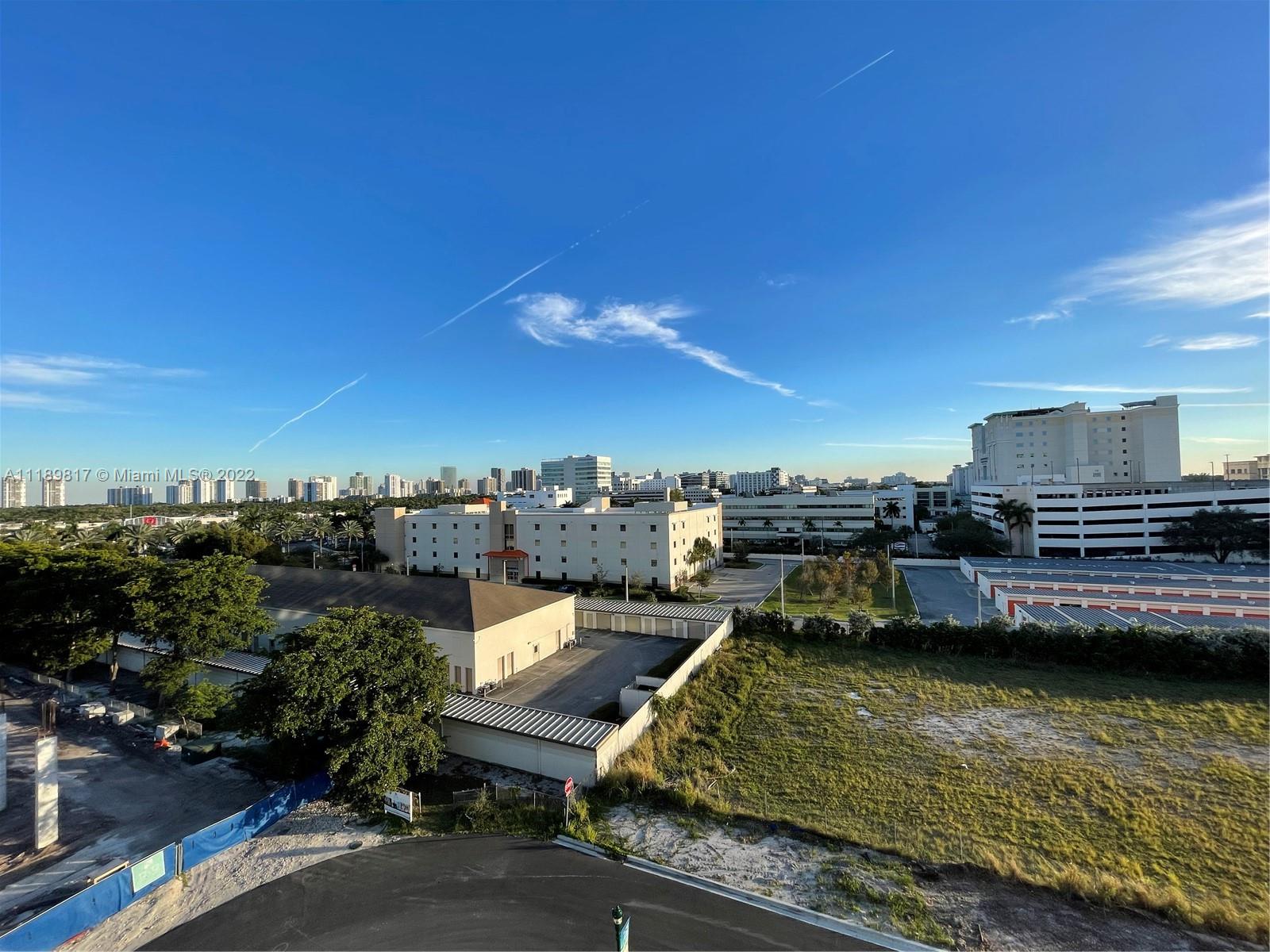 2820 NE 214th St Unit: 904