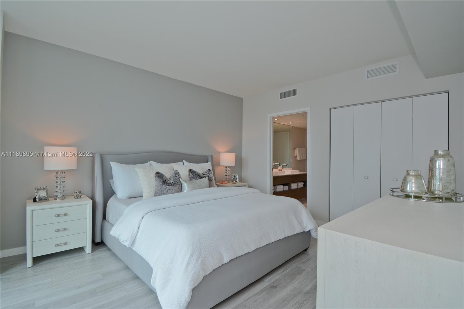 1100 S Miami Ave Unit: 1002