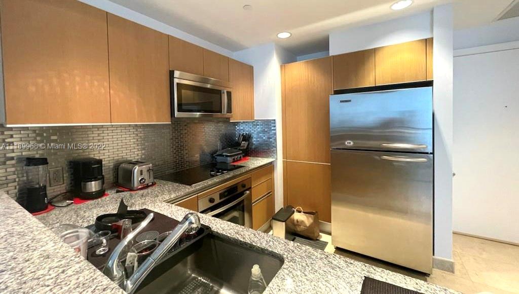 1050 Brickell Ave Unit: 2522