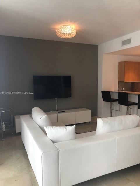 1050 Brickell Ave Unit: 2522