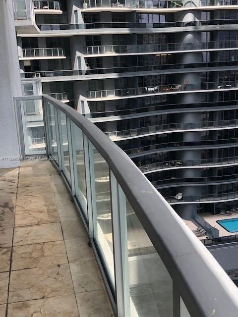 1050 Brickell Ave Unit: 2522