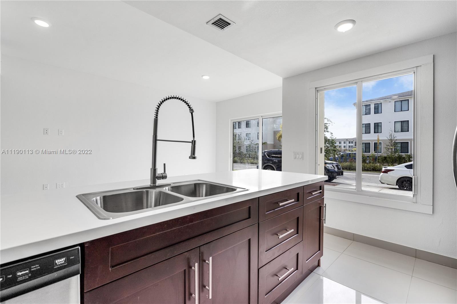 25884 SW 139th Path Unit: 25884