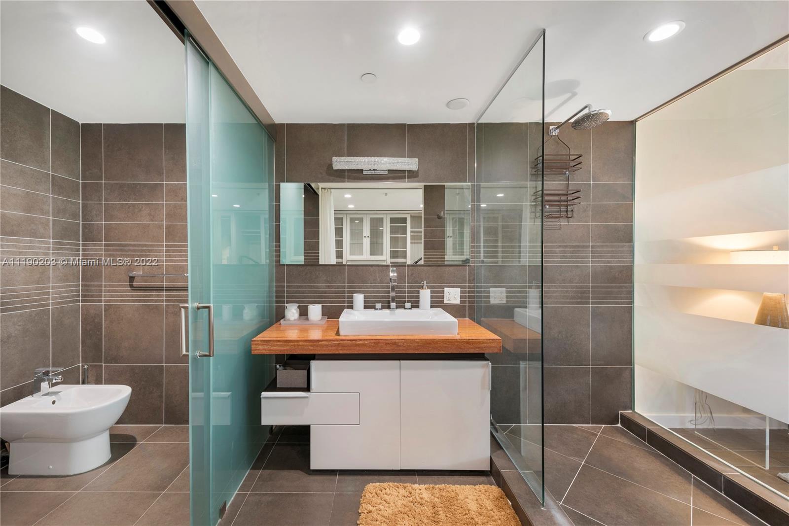 2155 Washington Ct Unit: 309