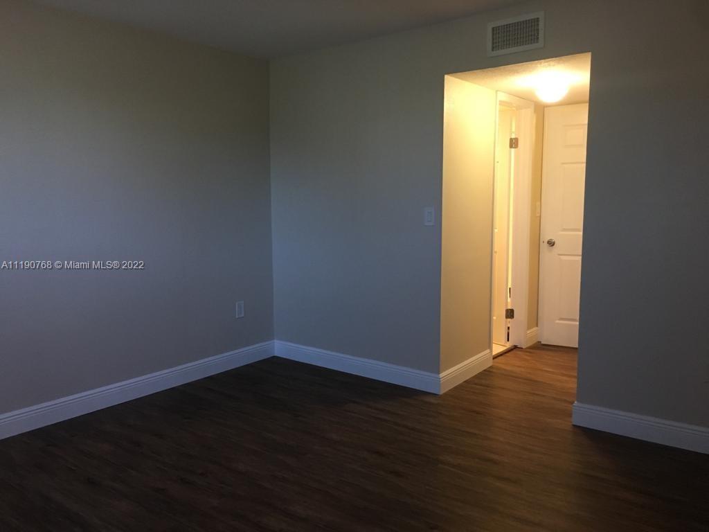 1141 SW 105th Ave Unit: 500