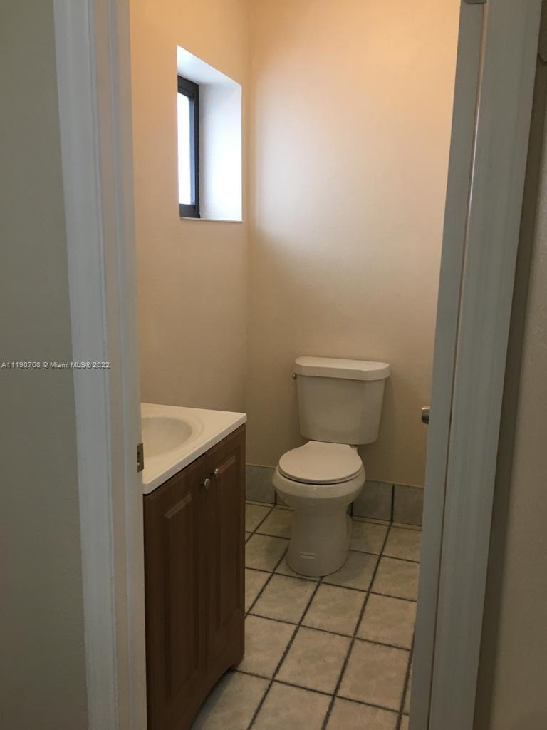 1141 SW 105th Ave Unit: 500