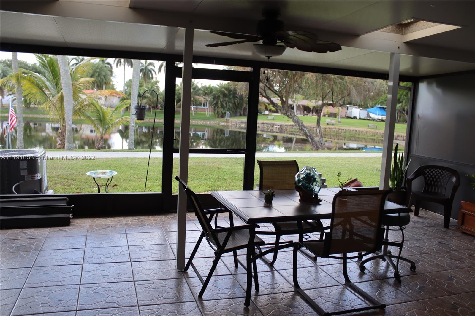 11150 Redwood Ave Unit: 11150