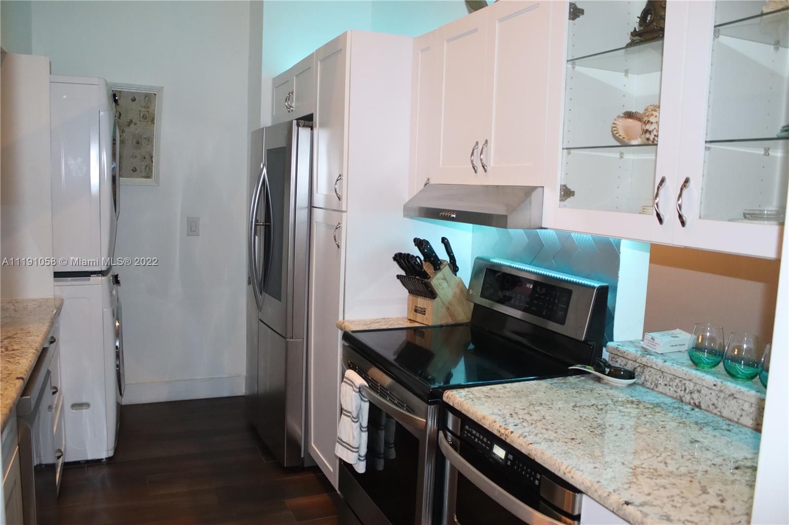 11150 Redwood Ave Unit: 11150