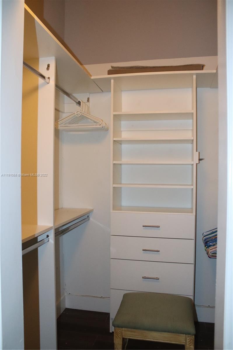 11150 Redwood Ave Unit: 11150