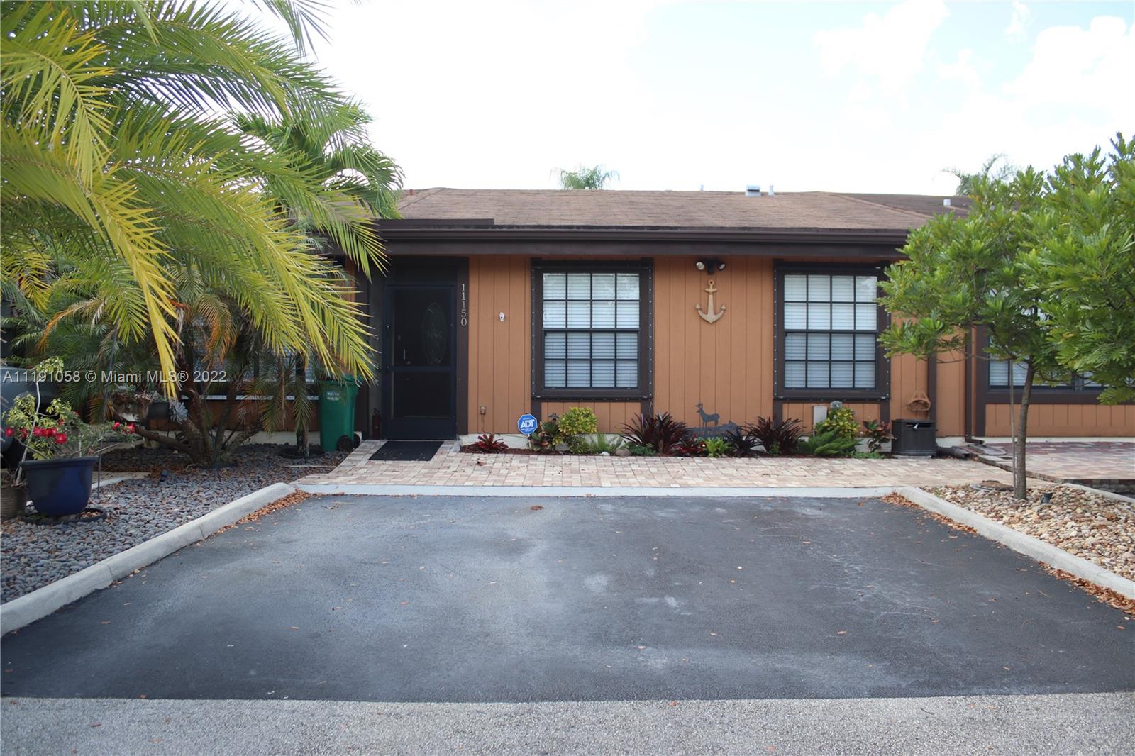 11150 Redwood Ave Unit: 11150