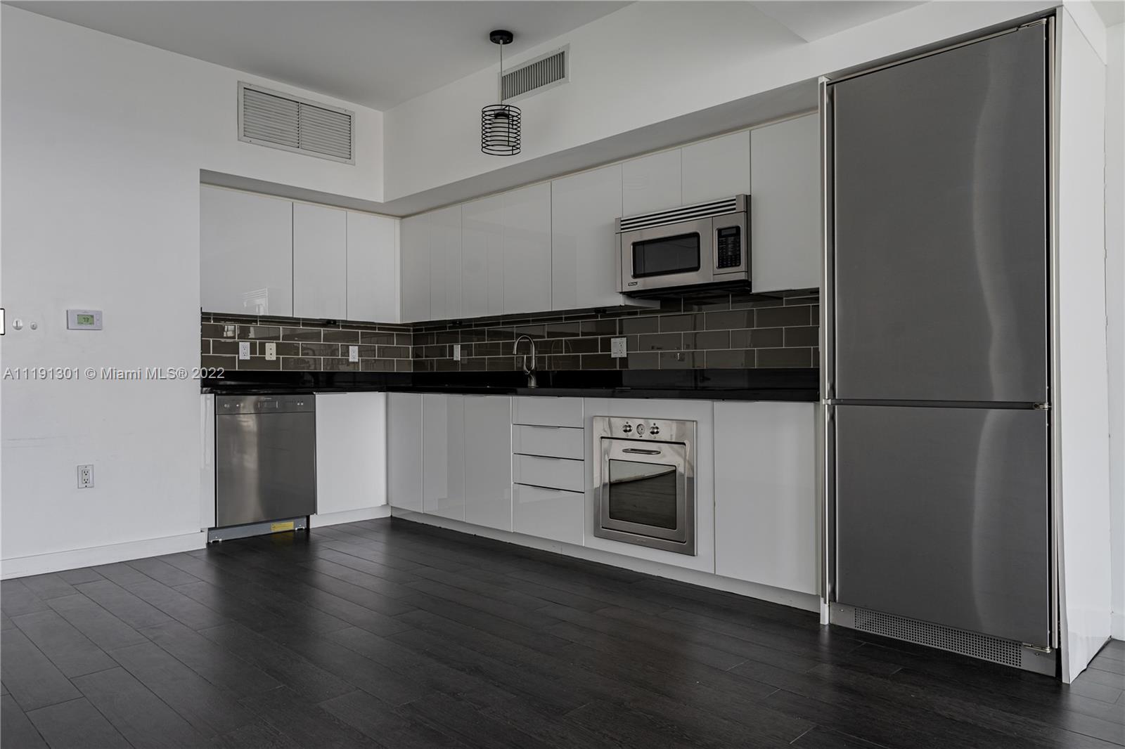 92 SW 3rd St Unit: 4509