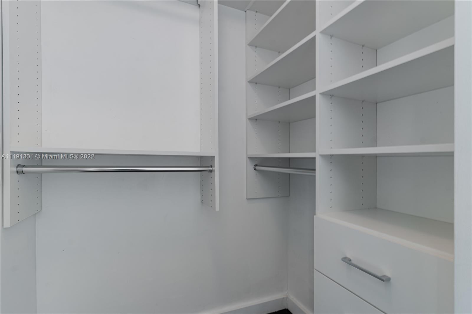 92 SW 3rd St Unit: 4509