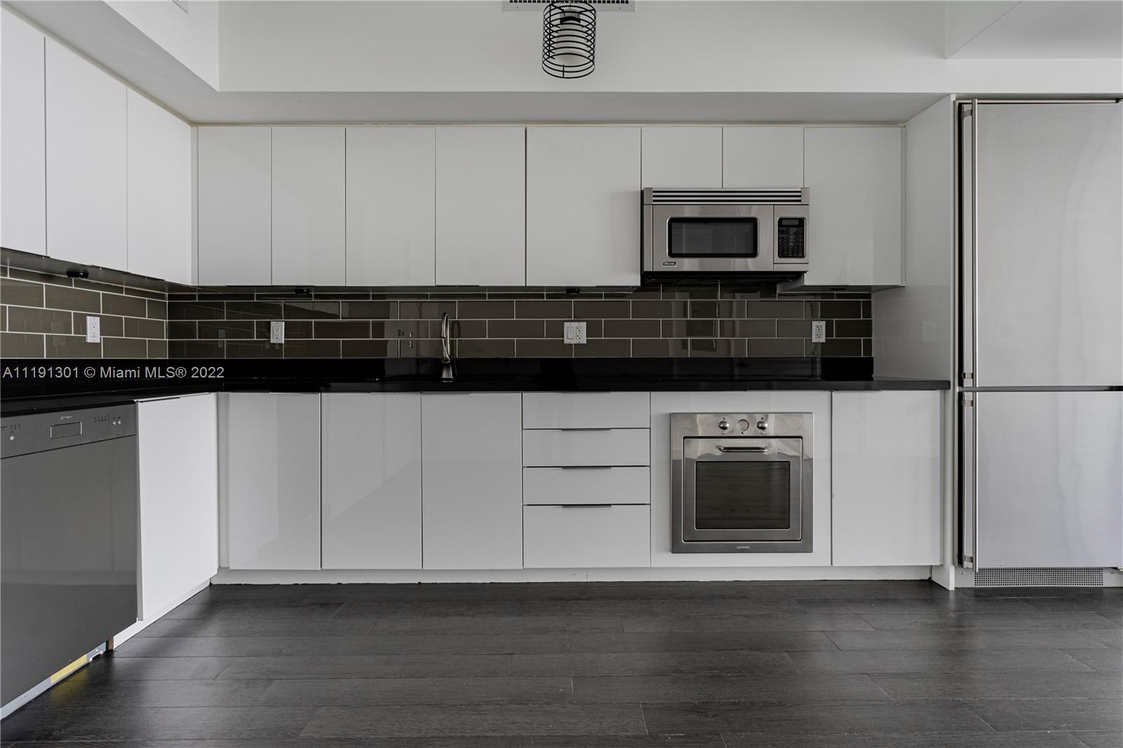 92 SW 3rd St Unit: 4509