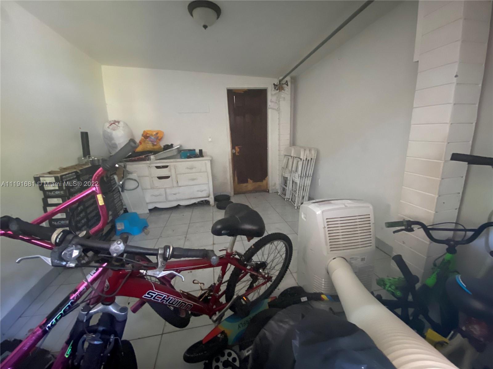 2481 NW 30th St