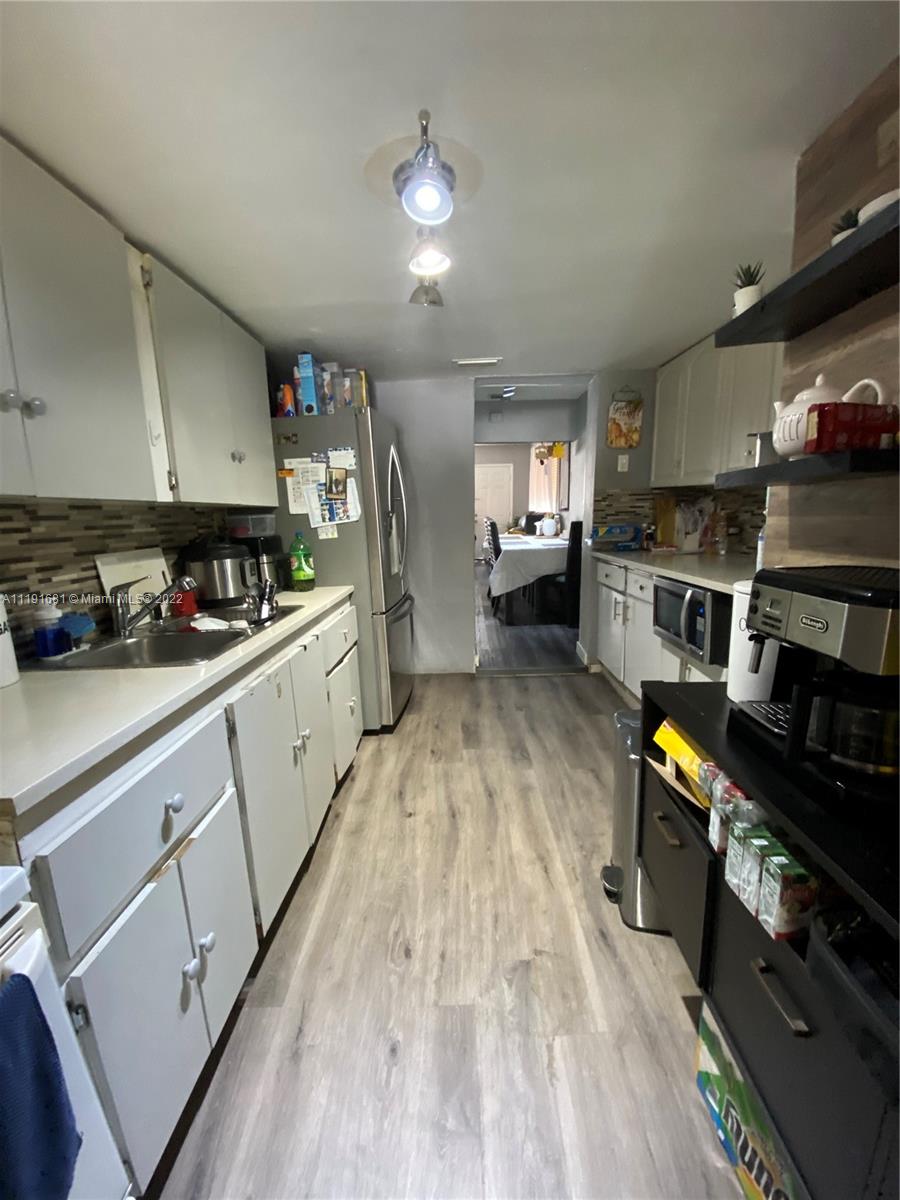 2481 NW 30th St
