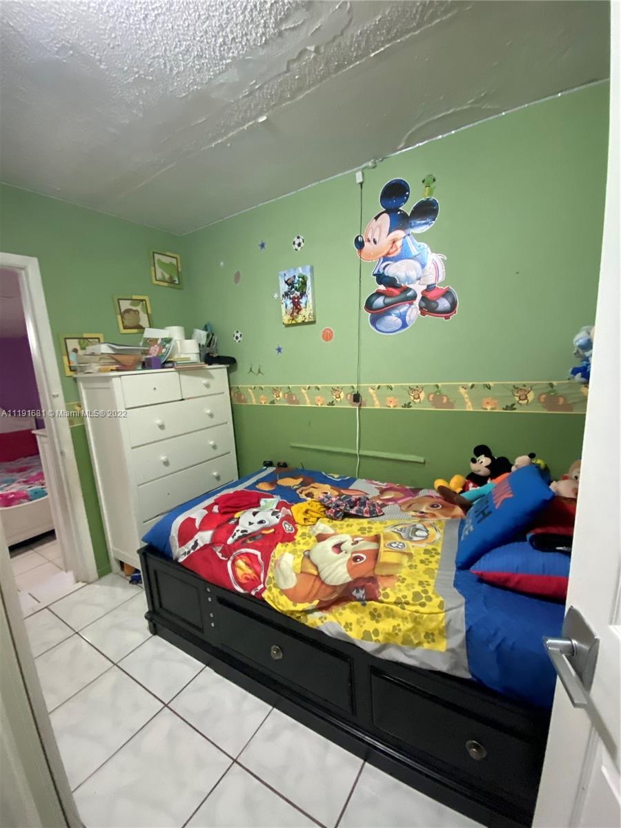 2481 NW 30th St