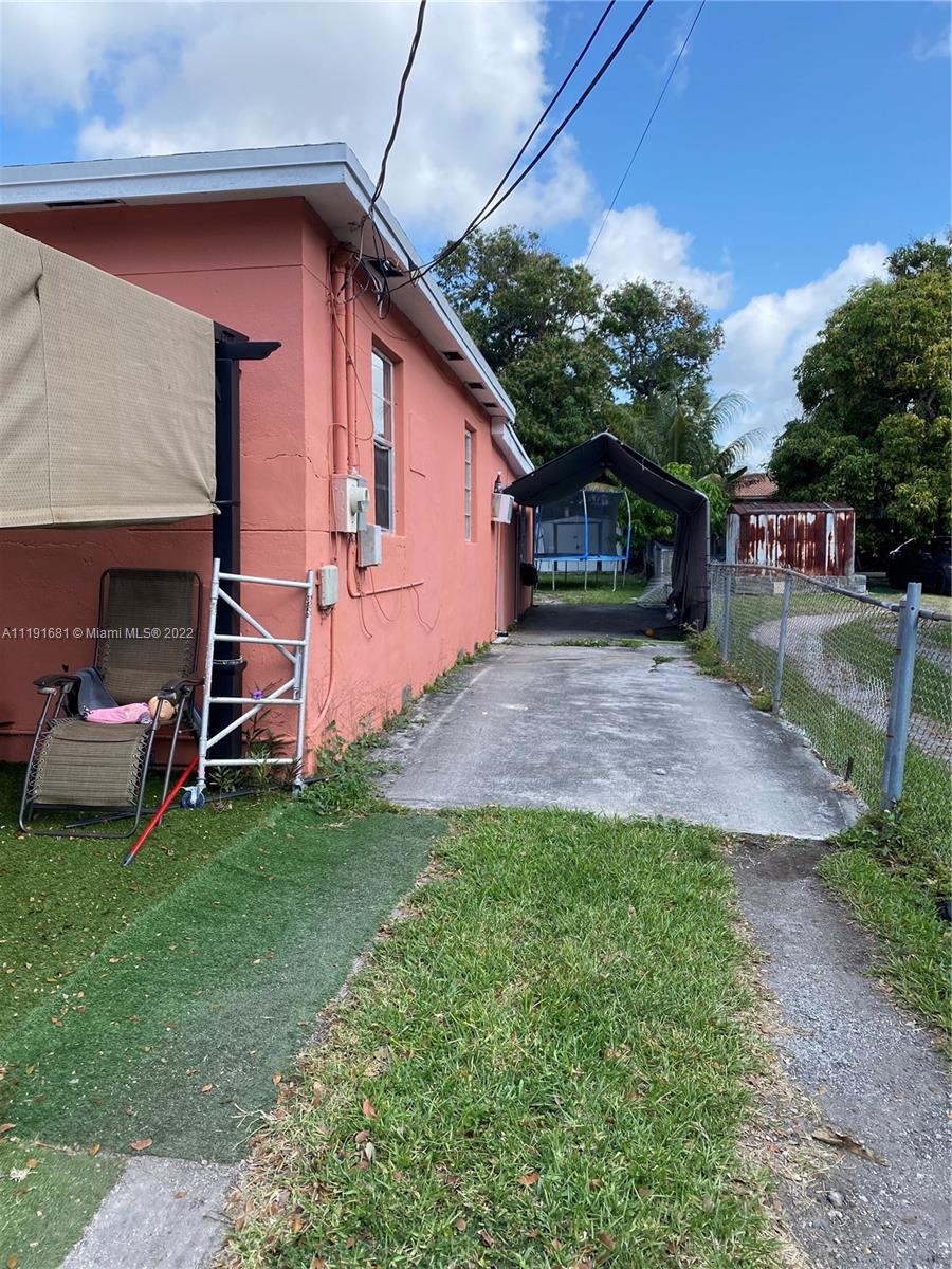 2481 NW 30th St