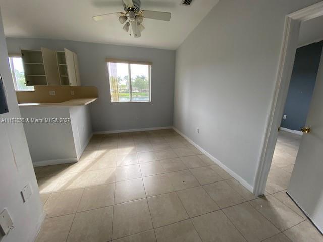 985 NE 34th Ave Unit: 201