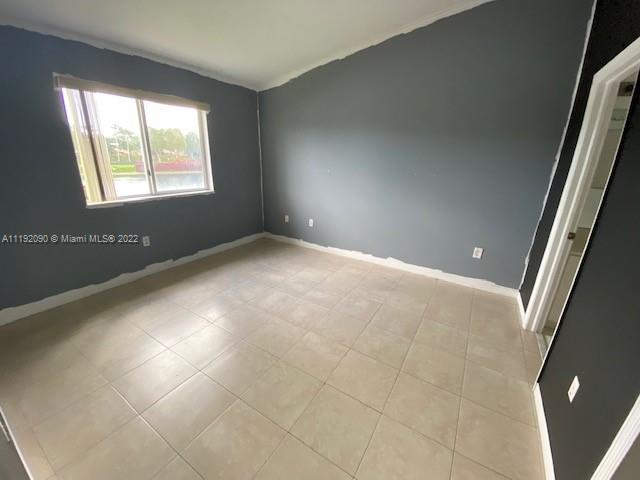 985 NE 34th Ave Unit: 201