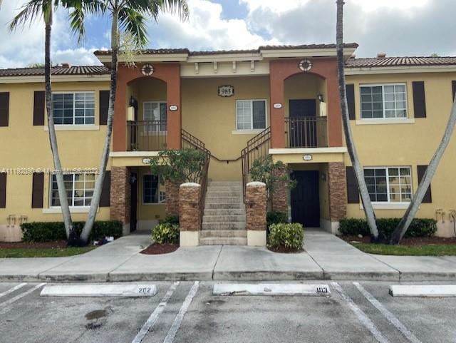 985 NE 34th Ave Unit: 201