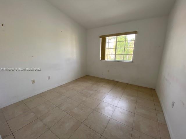 985 NE 34th Ave Unit: 201