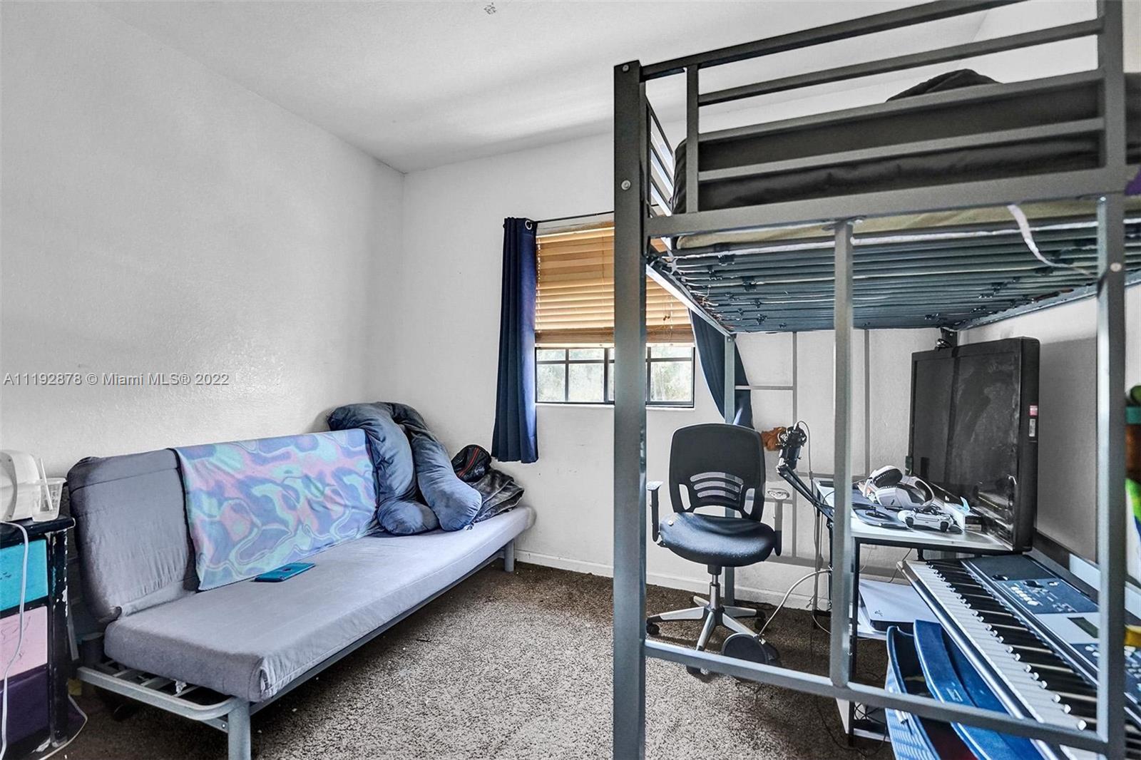 8826 S Isles Cir Unit: 8826