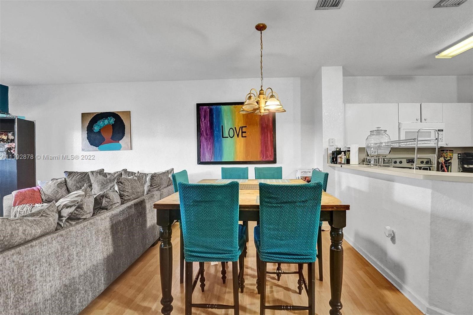 8826 S Isles Cir Unit: 8826