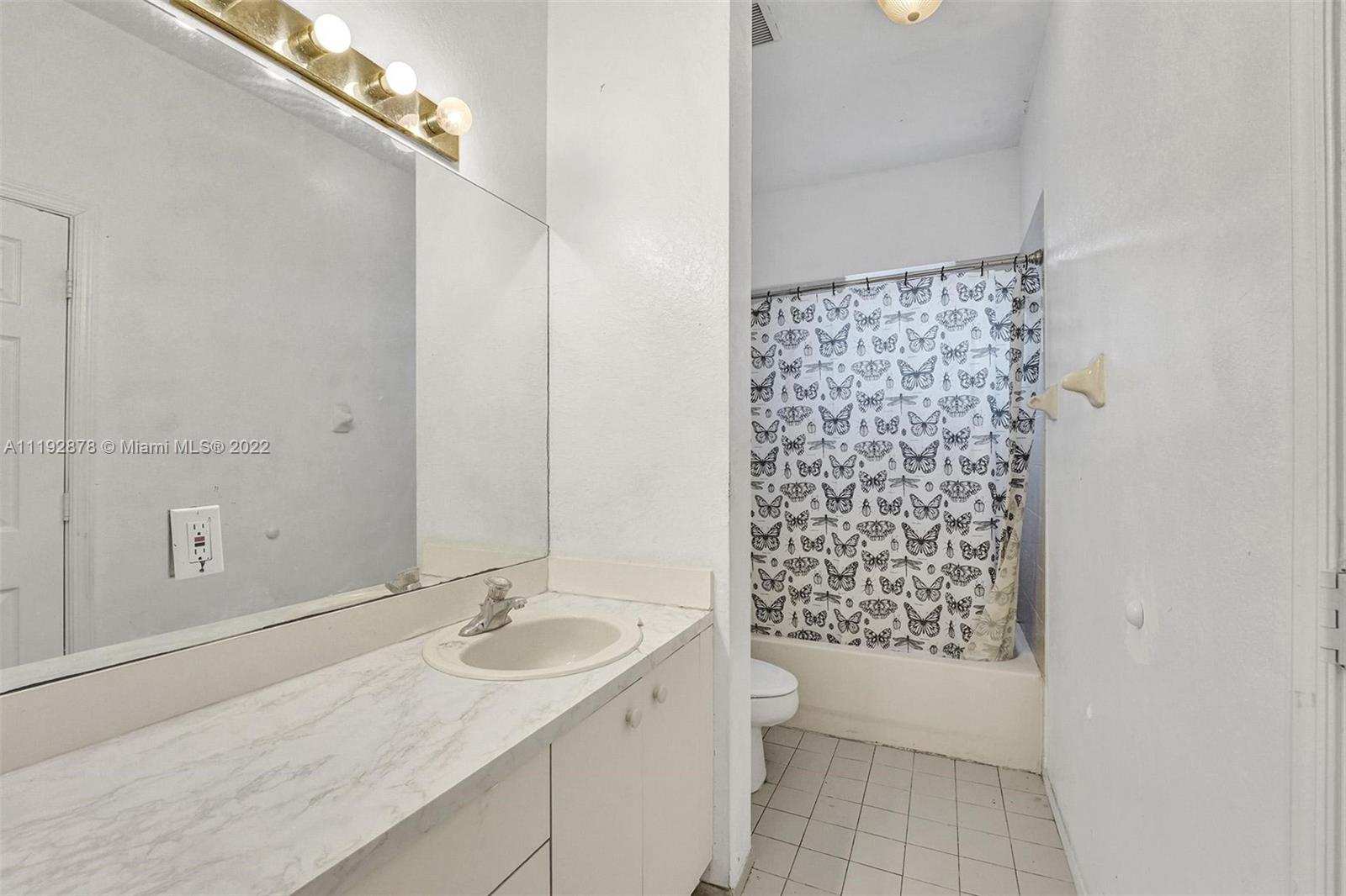 8826 S Isles Cir Unit: 8826
