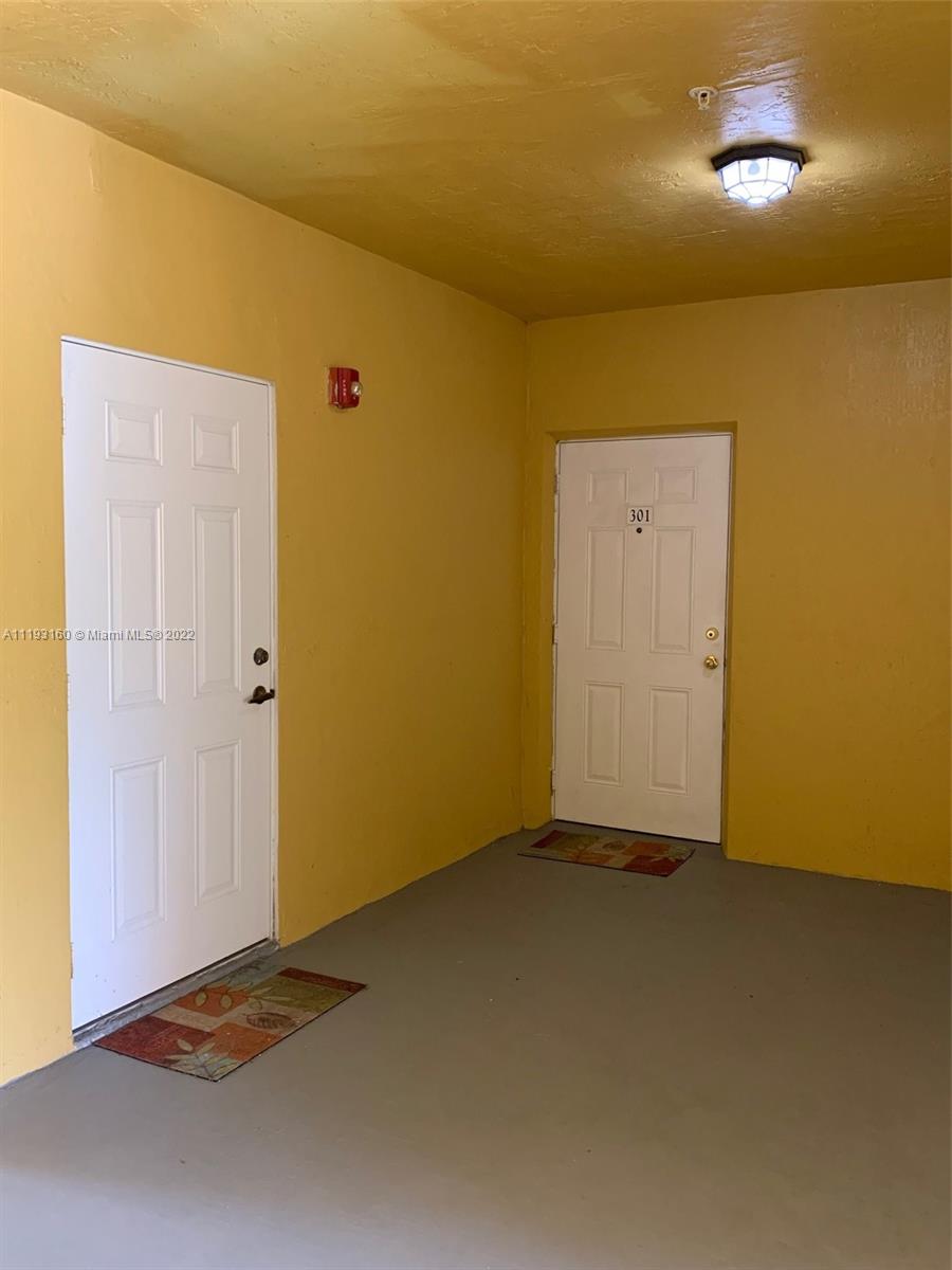 20830 SW 87th Ave Unit: 301
