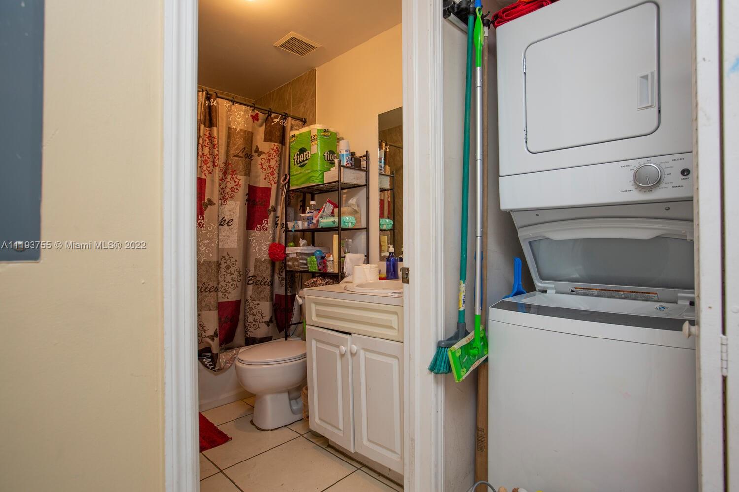 1638 SW 3rd St Unit: 203