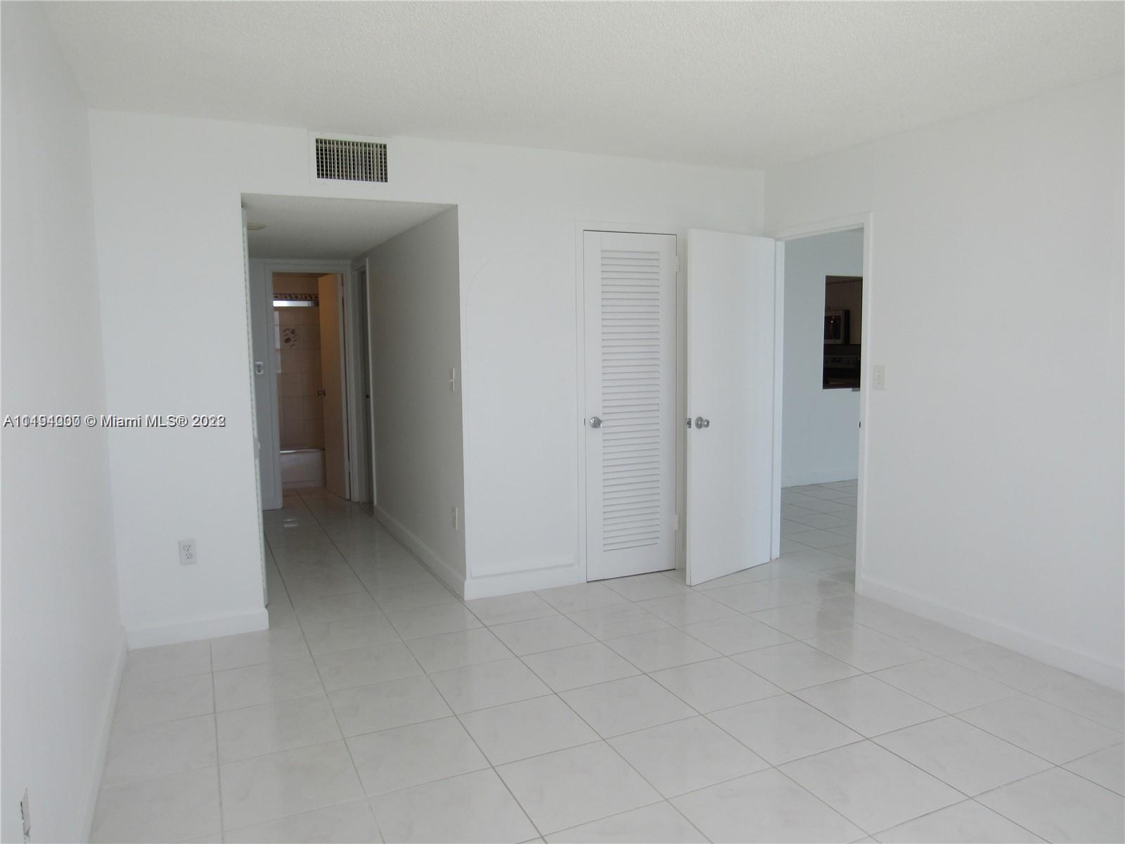 5701 Collins Ave Unit: 1406