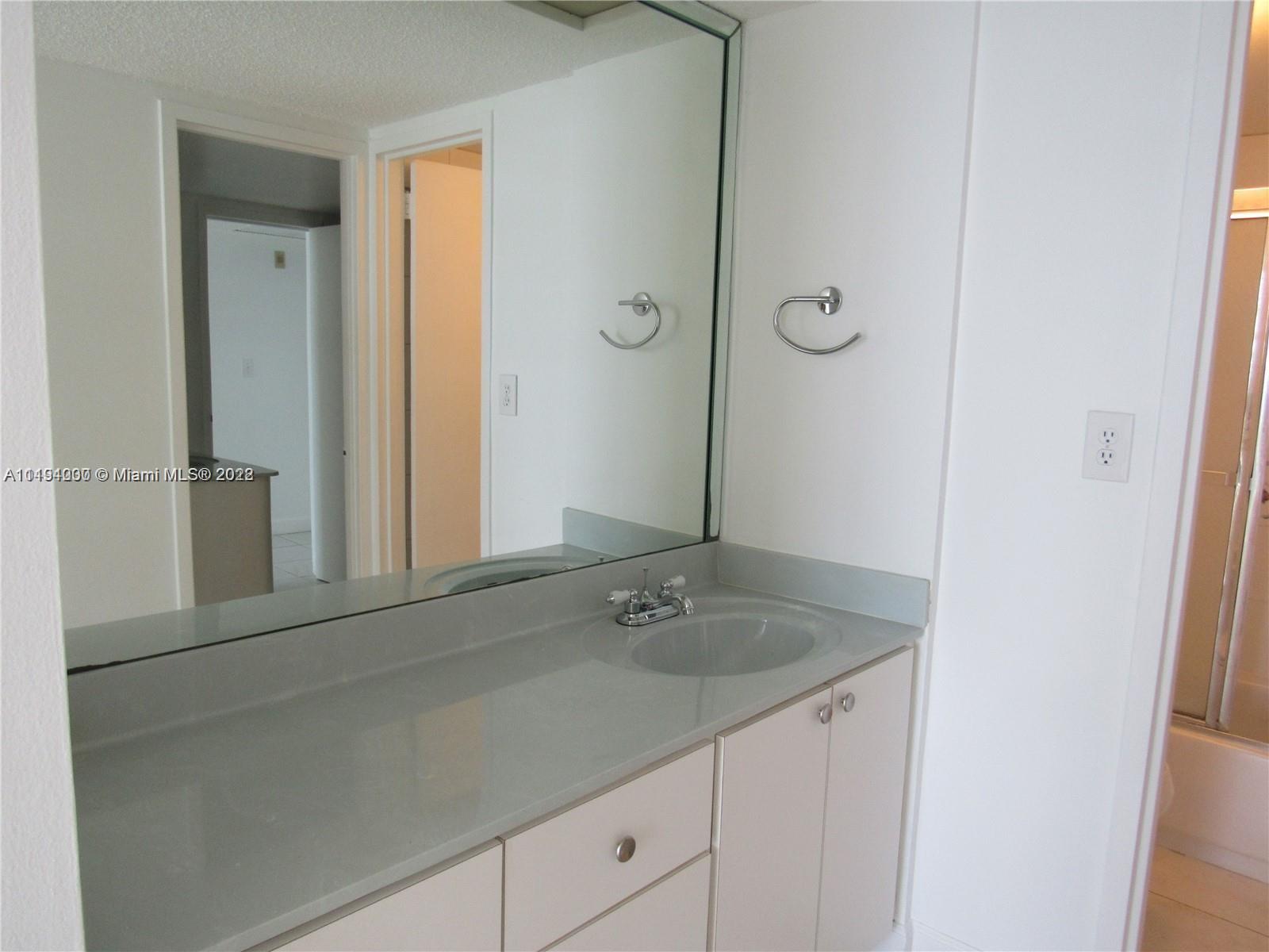5701 Collins Ave Unit: 1406