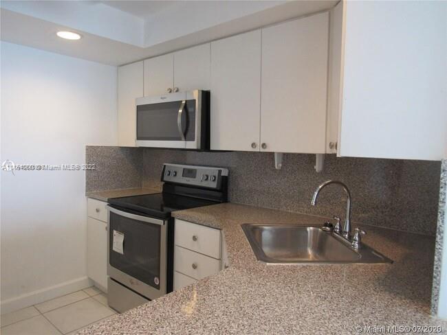 5701 Collins Ave Unit: 1406
