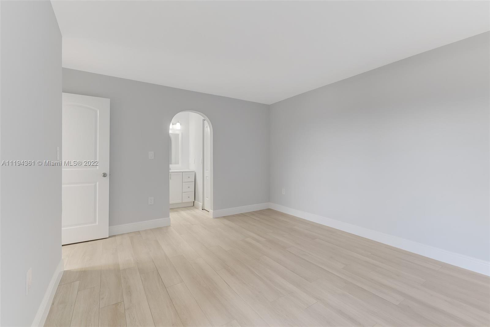 10651 SW 108th Ave Unit: 4C