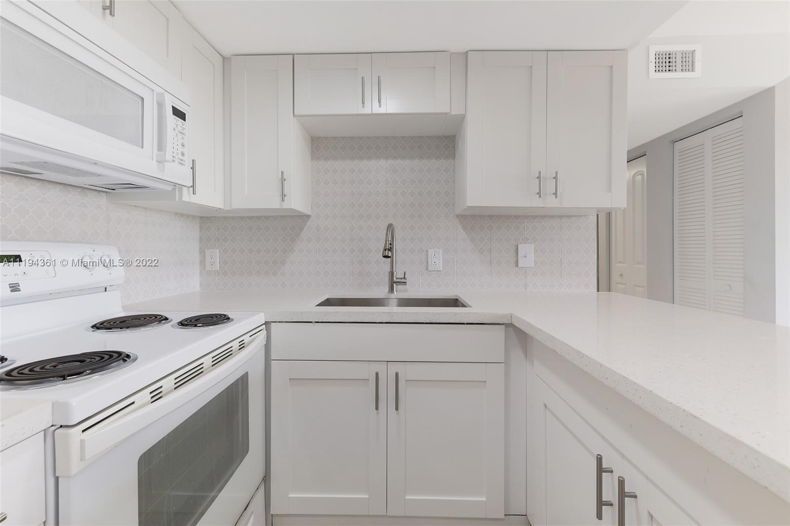 10651 SW 108th Ave Unit: 4C