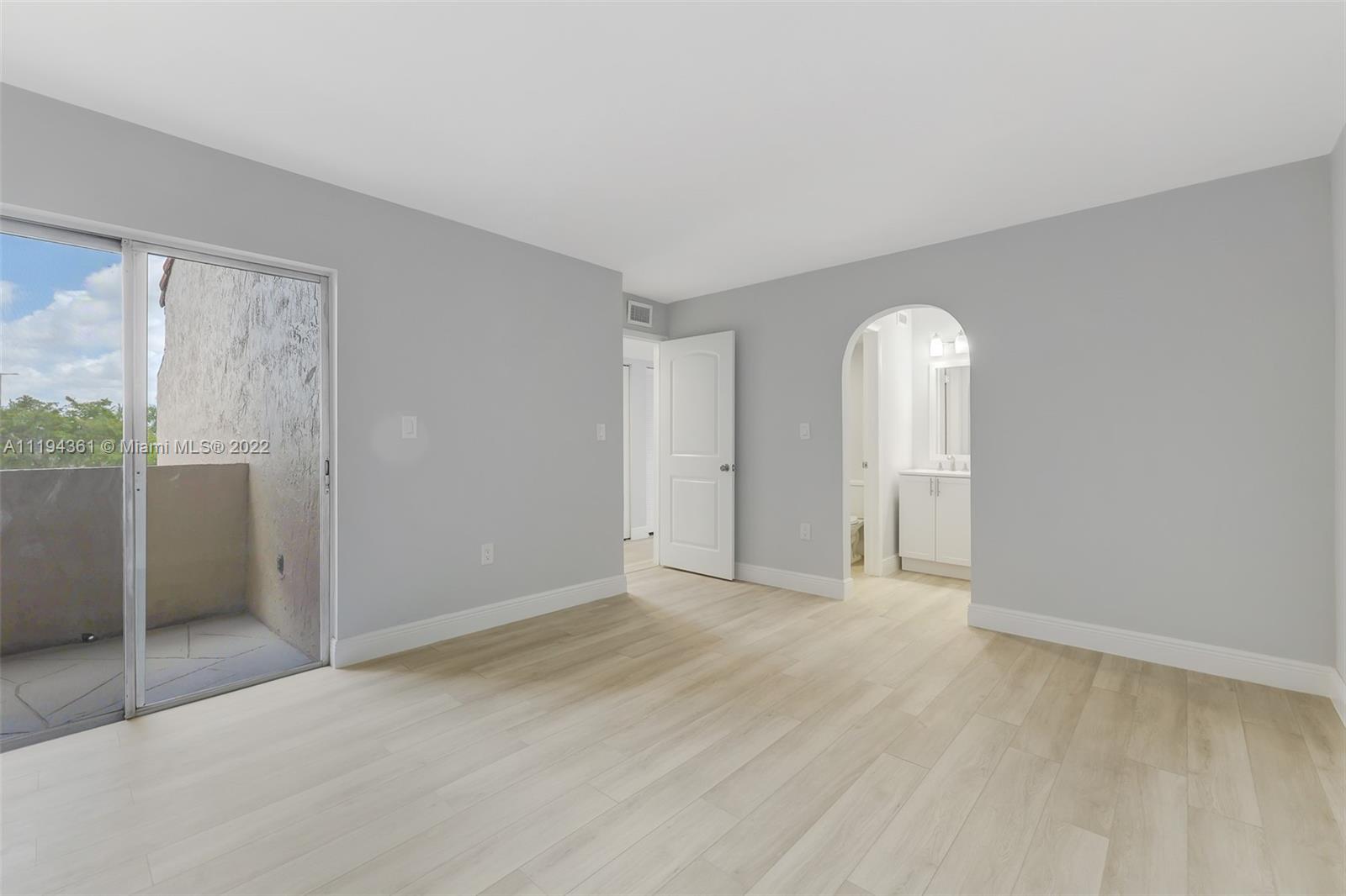 10651 SW 108th Ave Unit: 4C