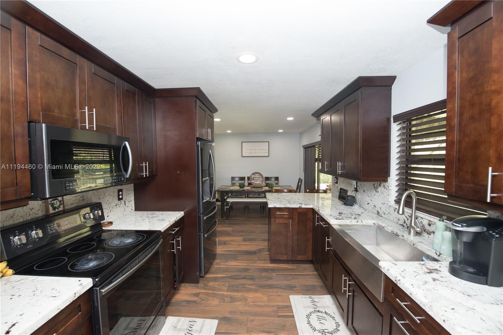 401 SW 8th Ave