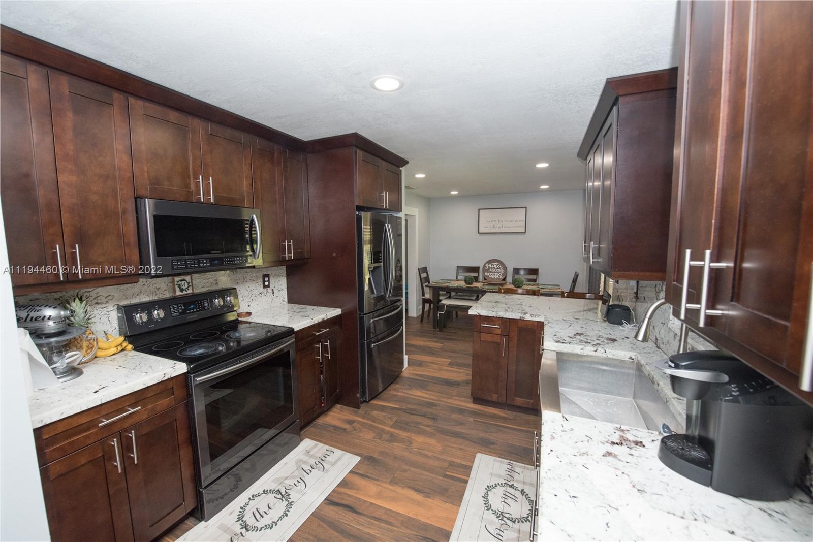 401 SW 8th Ave