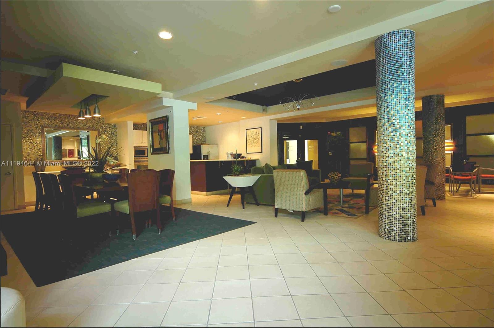 6001 SW 70th St Unit: 309