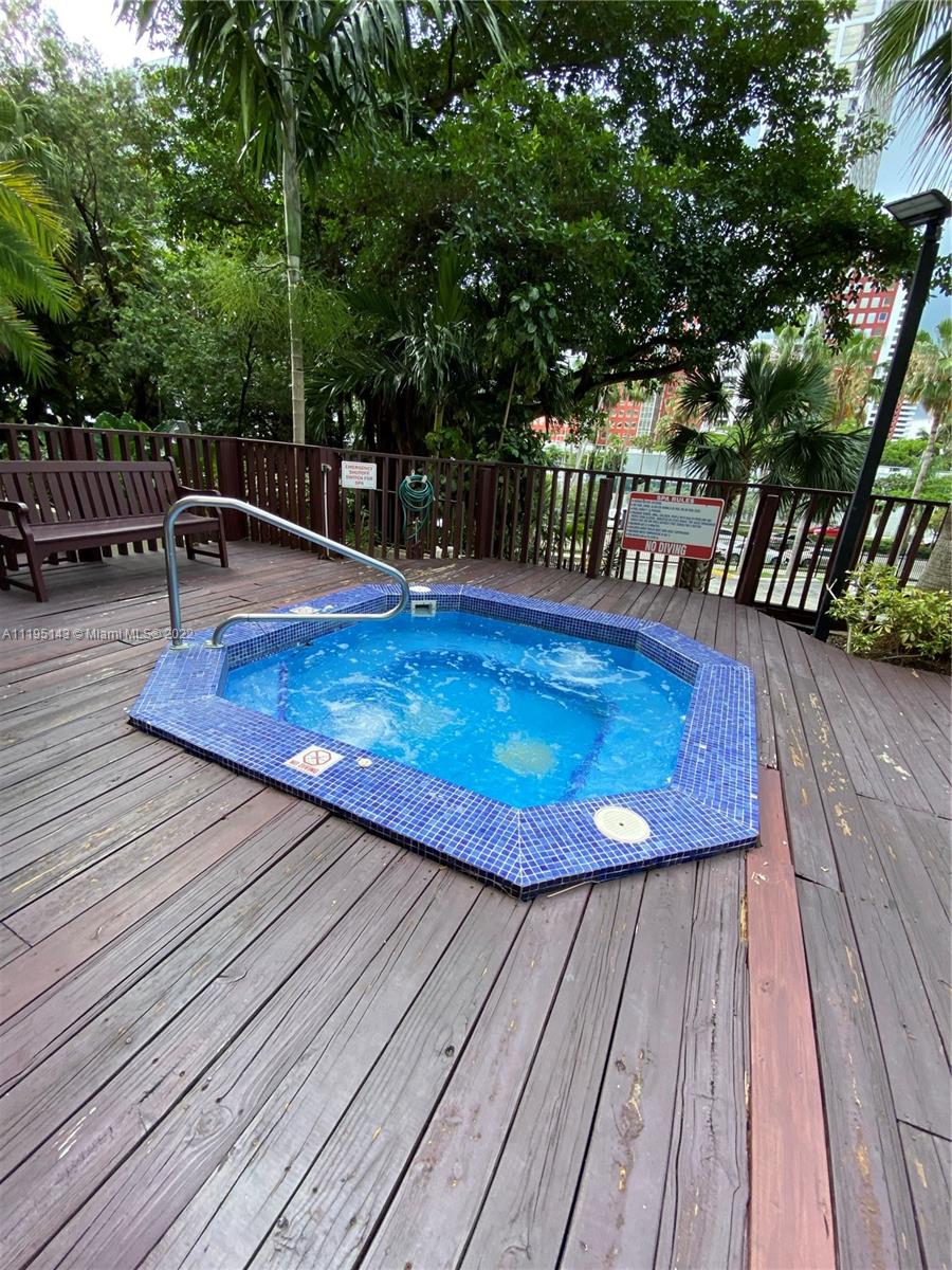 1450 Brickell Bay Dr Unit: 515