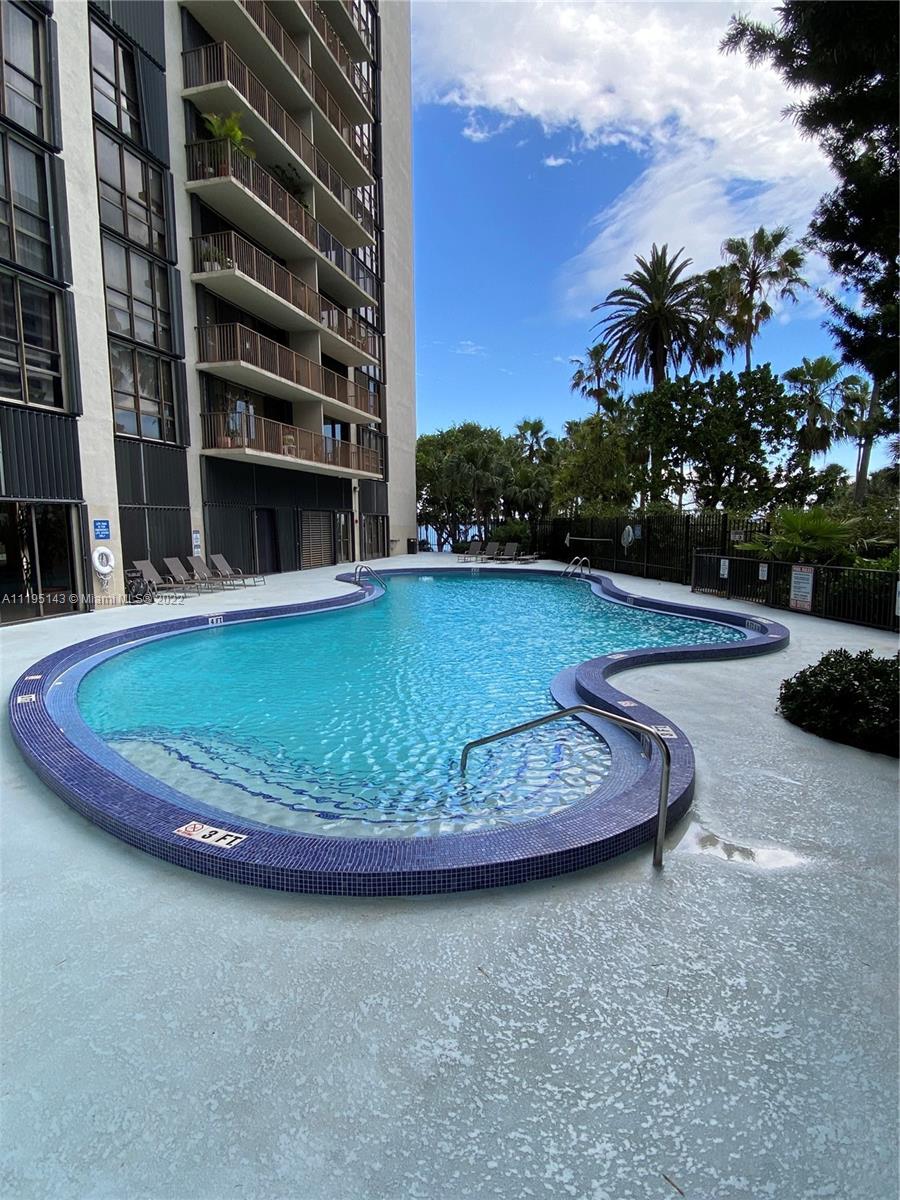 1450 Brickell Bay Dr Unit: 515