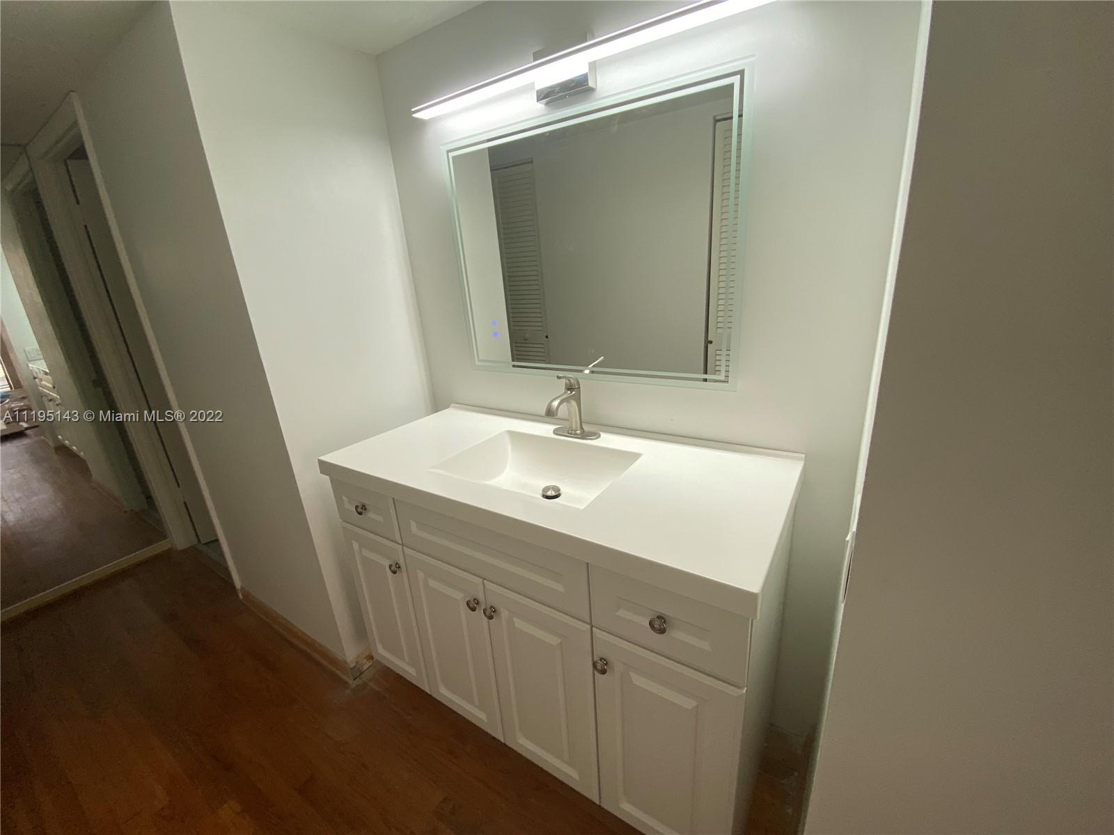 1450 Brickell Bay Dr Unit: 515
