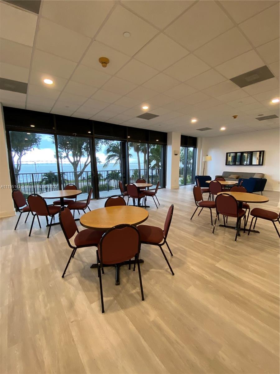 1450 Brickell Bay Dr Unit: 515