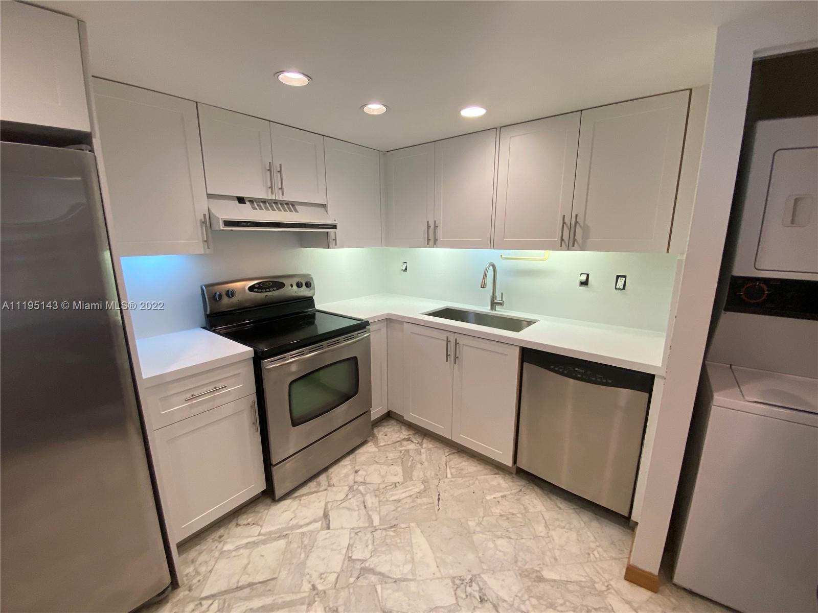 1450 Brickell Bay Dr Unit: 515