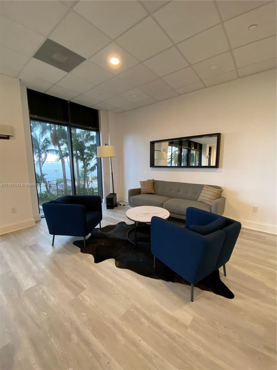 1450 Brickell Bay Dr Unit: 515