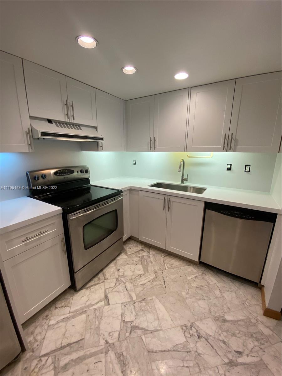 1450 Brickell Bay Dr Unit: 515