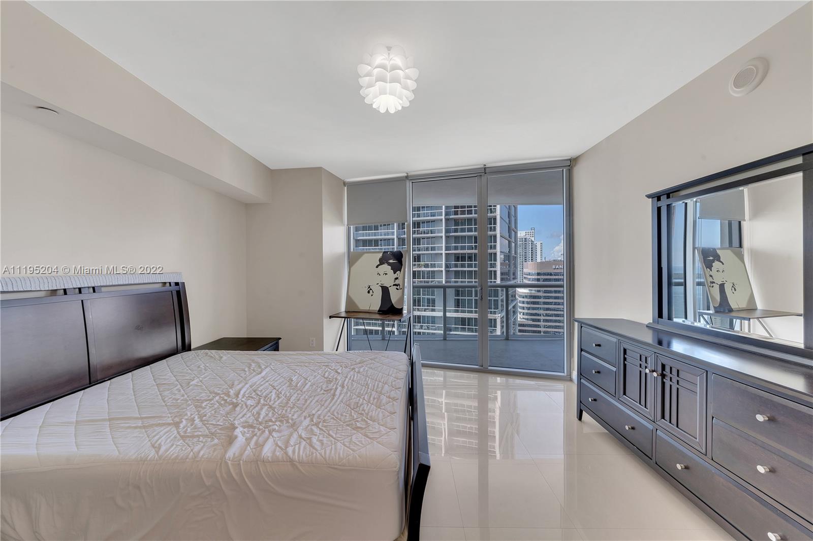 475 Brickell Ave Unit: 4211