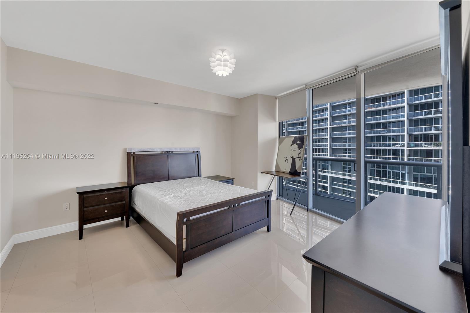 475 Brickell Ave Unit: 4211