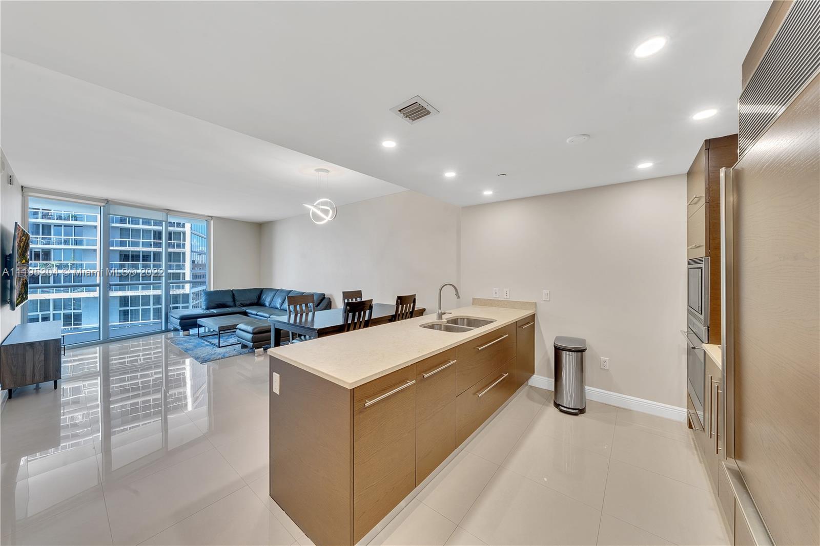475 Brickell Ave Unit: 4211