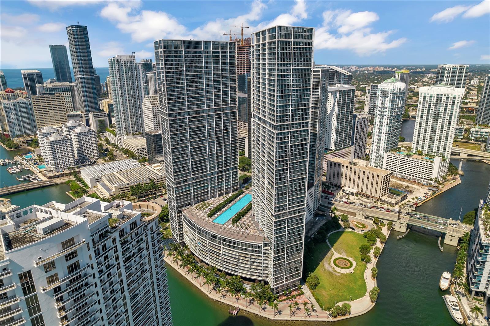 475 Brickell Ave Unit: 4211